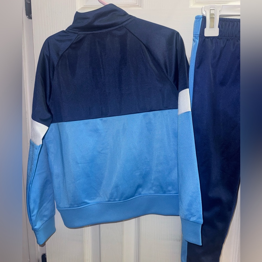 Nike Boys 4T 2-Piece Track Set Blue Colorblock Zip Jacket Jogger Pants - Picture 4 of 7